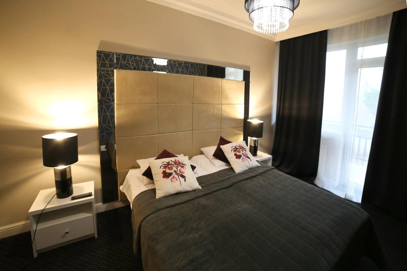 Hotel Kurpia Arte Nowogrod Luaran gambar