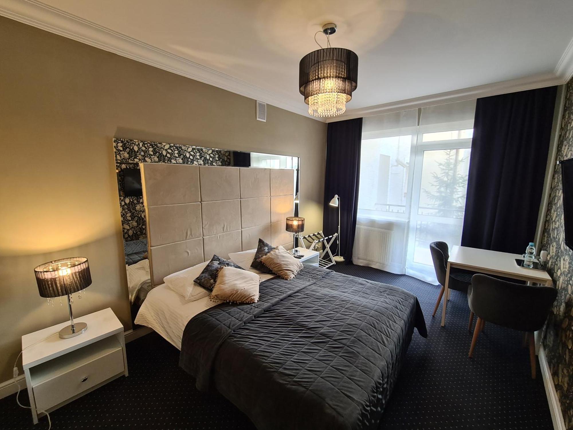 Hotel Kurpia Arte Nowogrod Luaran gambar
