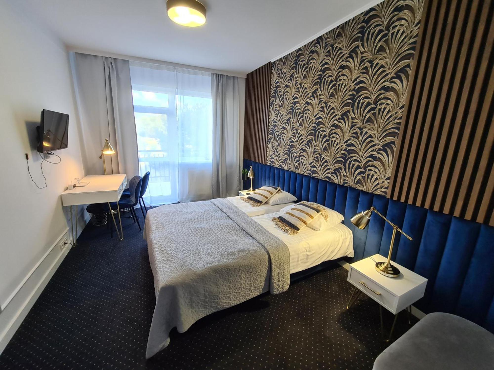 Hotel Kurpia Arte Nowogrod Luaran gambar